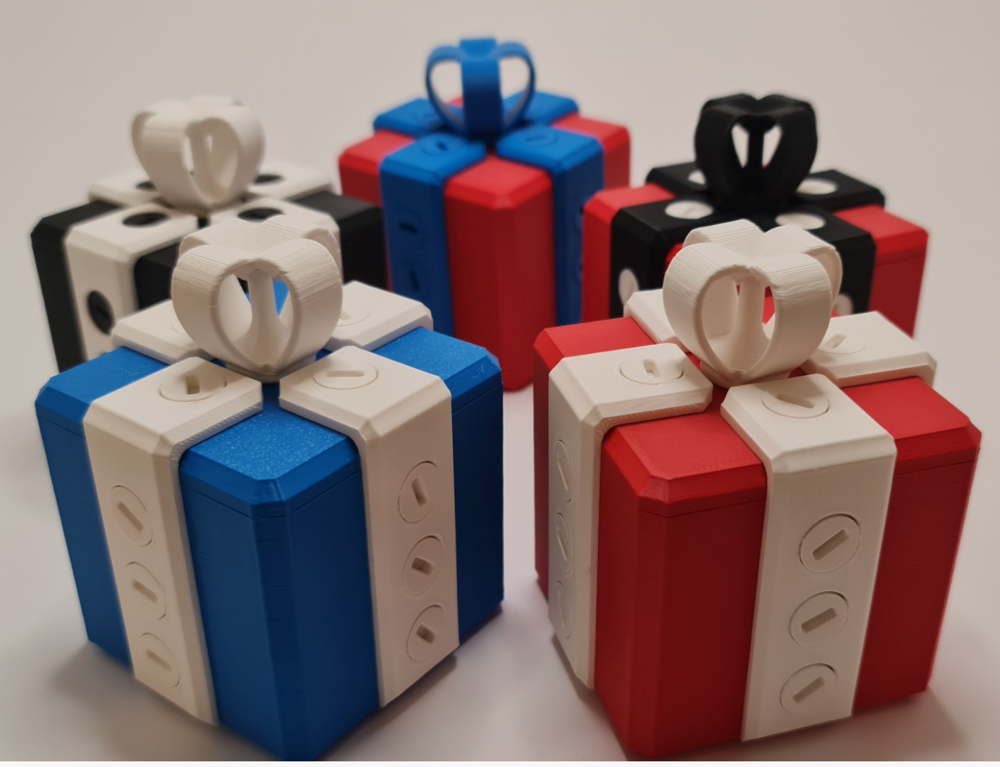 Coffret cadeau fermé à vis - Studio J