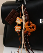 Bag Charm Bretzel – Studio J